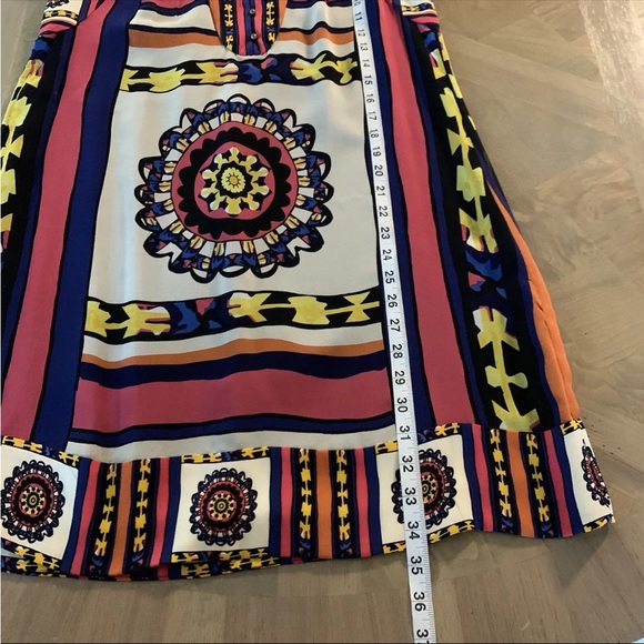 Diane von Furstenberg Silk shift mini dress size 4 bell sleeves multicolor - Picture 11 of 11